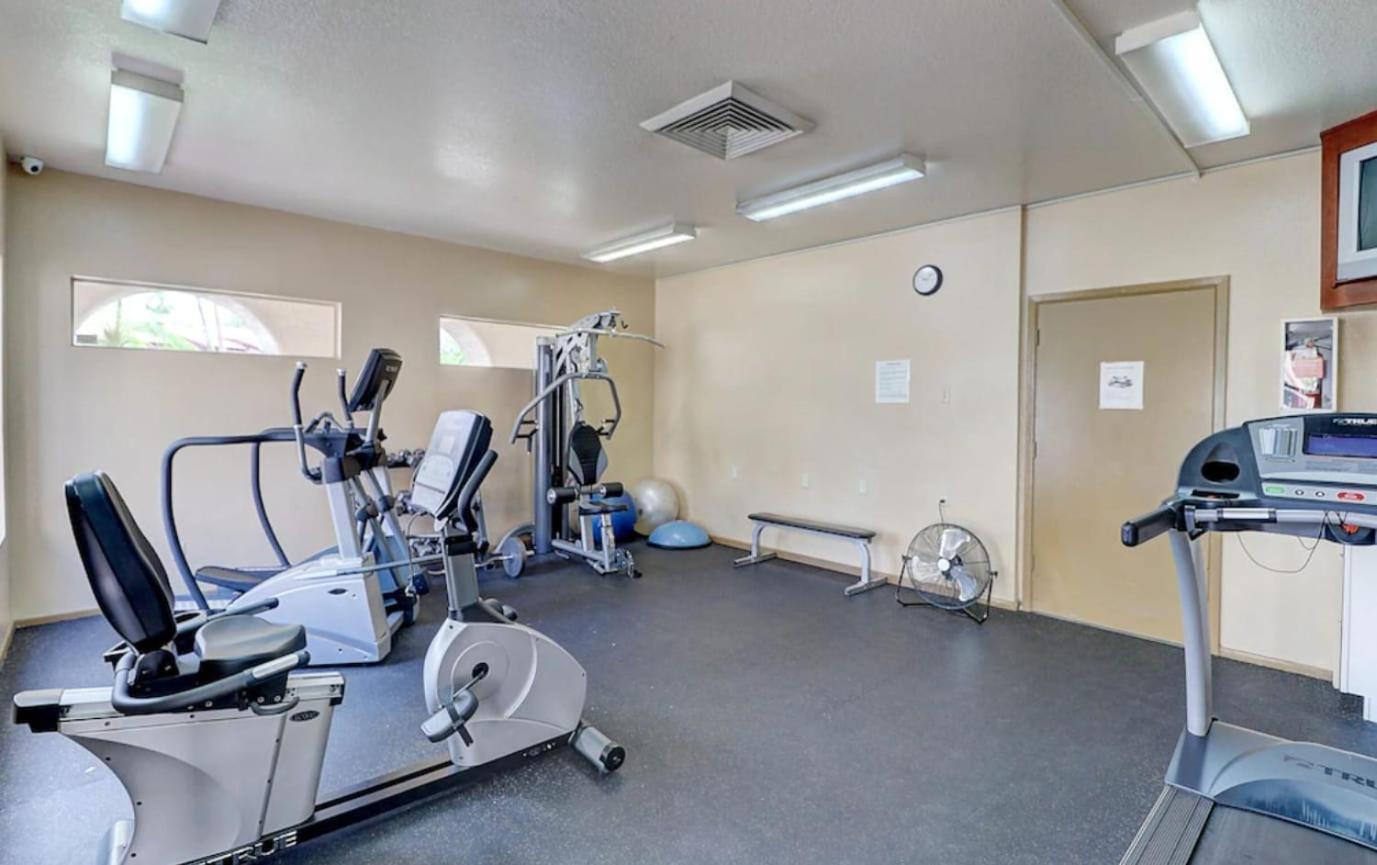 Condo With Heated Pool, Hot Tub, Near Walking Paths غلينديل، كاليفورنيا المظهر الخارجي الصورة